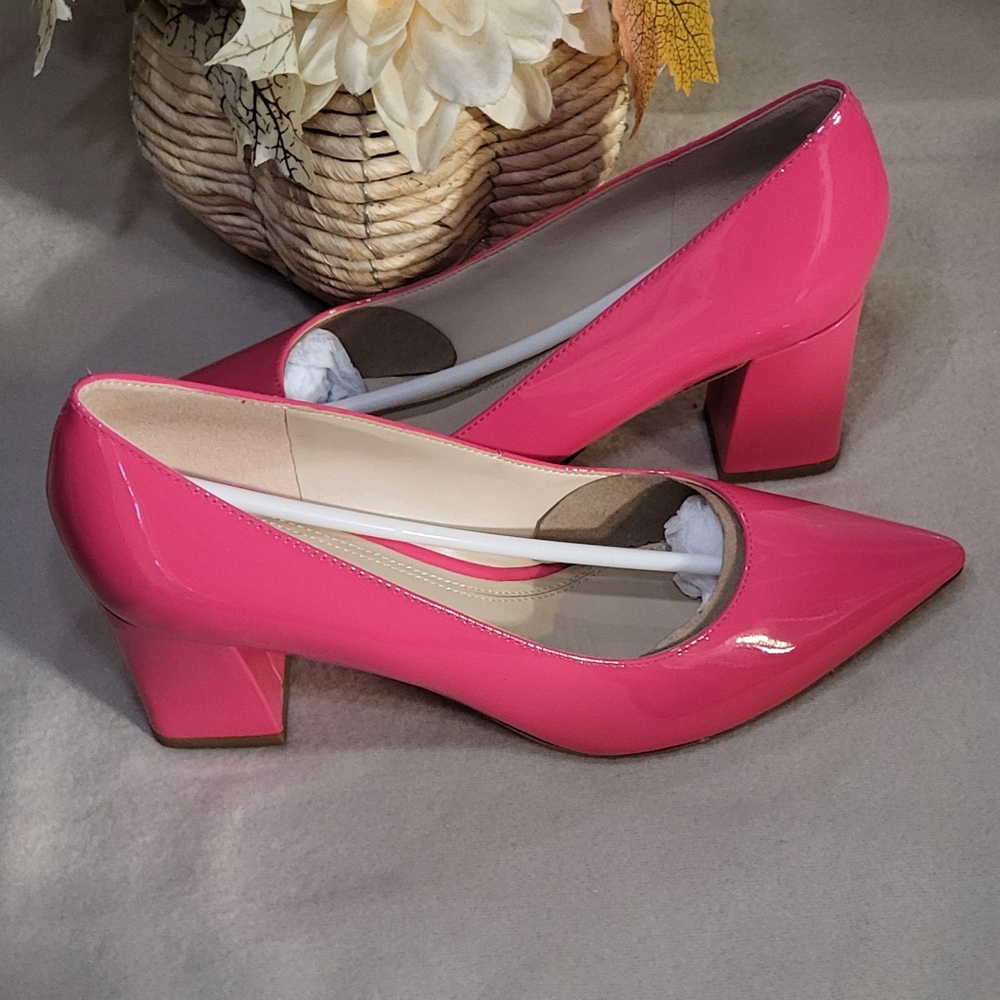 Marc Fisher Women's NWOT Fuschia Pink Pointy Toe Zala 3in Heel Pumps Size 8M - Picture 8 of 13